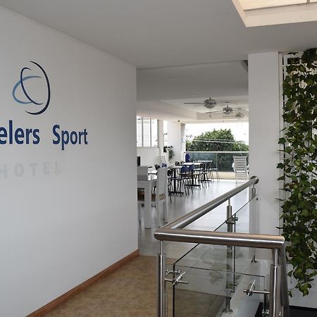 Hotel Travelers Sport Cali Dış mekan fotoğraf